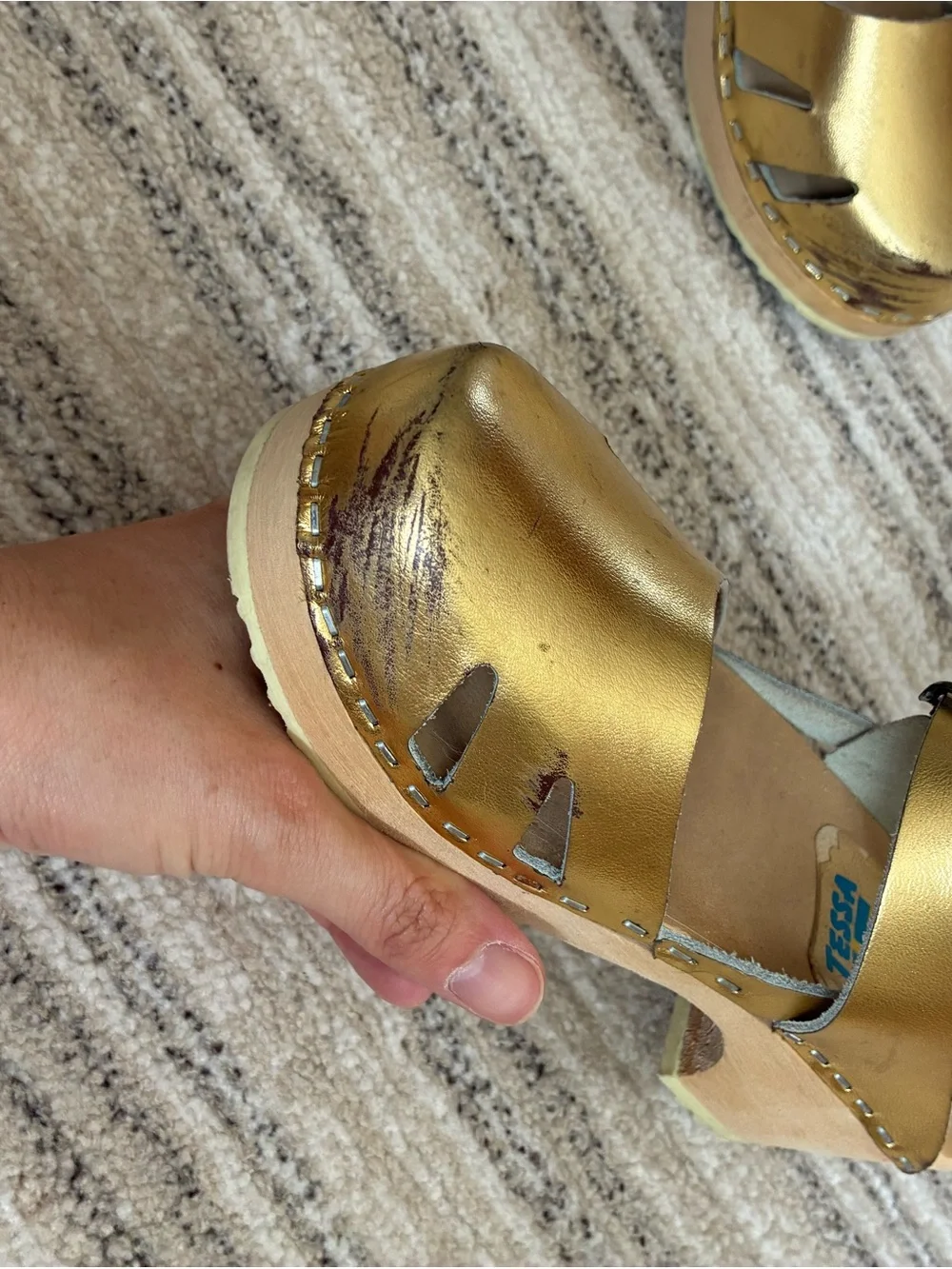 Tessa Clogs Gold Clog Sandals Girls 2
